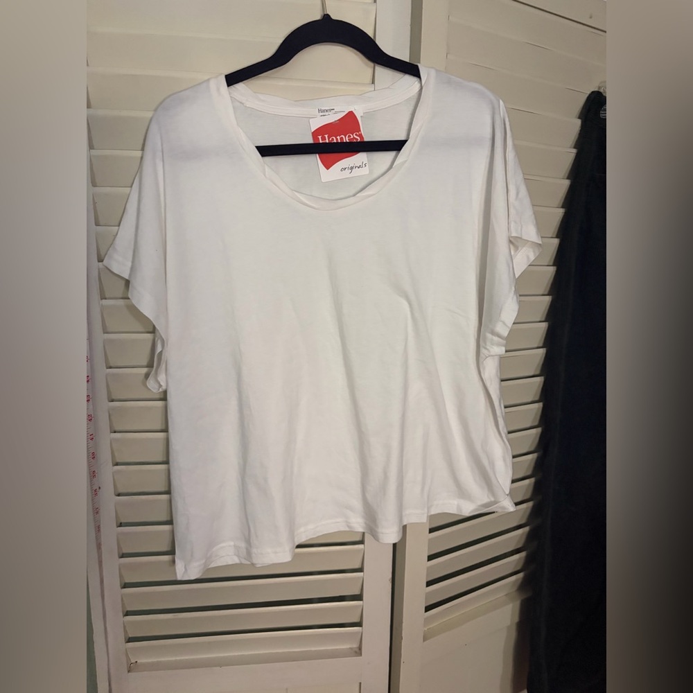 Two piece outfit including Sunday Edition corduroys and a NWT Hanes tee - Picture 2 of 3
